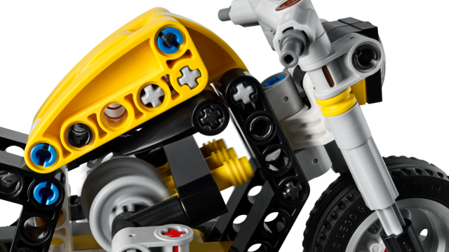 LEGO Technic Yellow Motorcycle 42225 - Image 2
