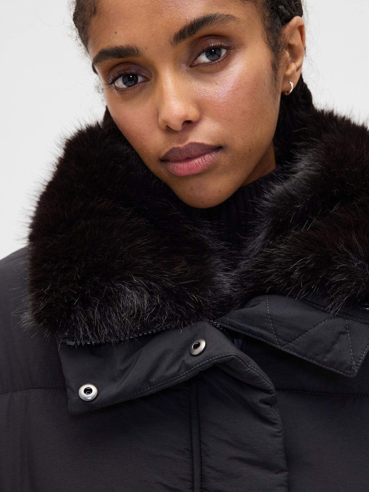 GAP Quilted Women's Jacket – Black - Image 4