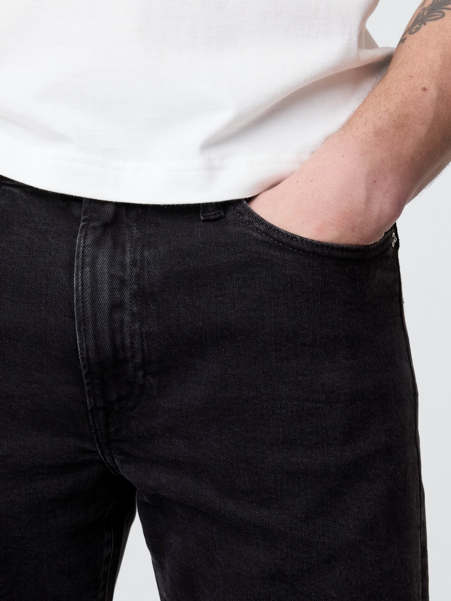 GAP Straight GapFlex Men's Jeans – Black - Image 5